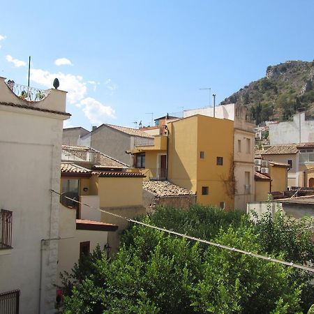 Comeinsicily - Al Teatro Taormina Eksteriør bilde